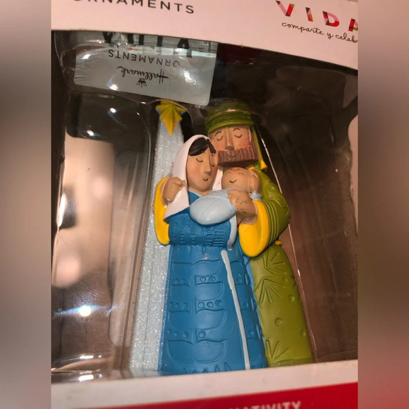 Hallmark Ornaments Vida Nativity New In Box - Picture 5 of 7